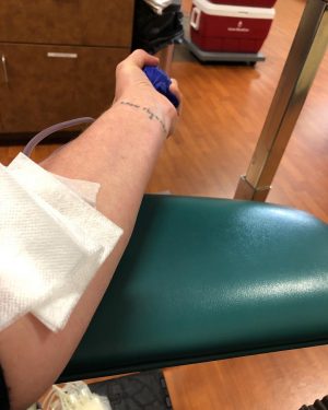 Донор крови сколько платят